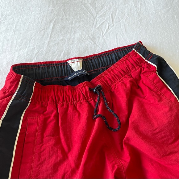 Abercrombie&Fitch Red Pants with navy and white stripes and double lining within - Picture 3 of 5